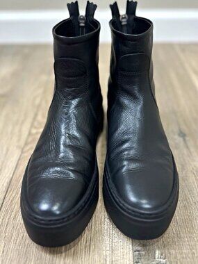AGL Womens 7.5 EU 37.5 Black Leather Back Zip Platform Ankle Boots